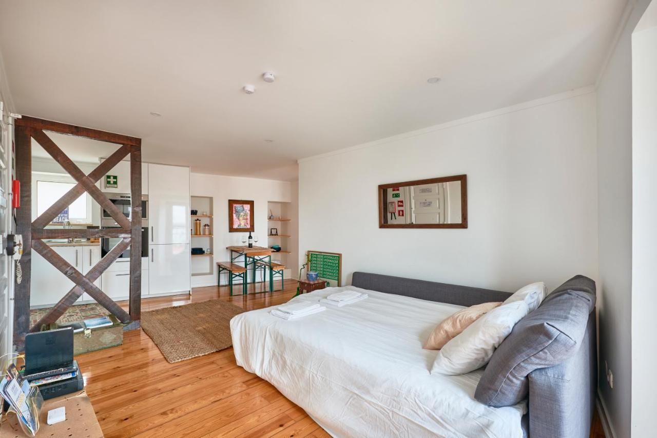 Cozy Flat In Santa Apolonia Apartment Lisbon Bagian luar foto